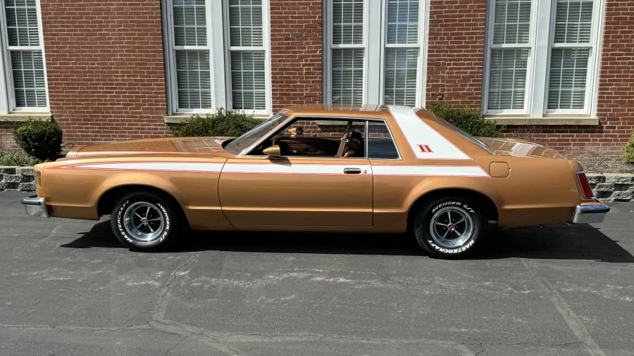 1977 Ford LTD - Image 2 of 12