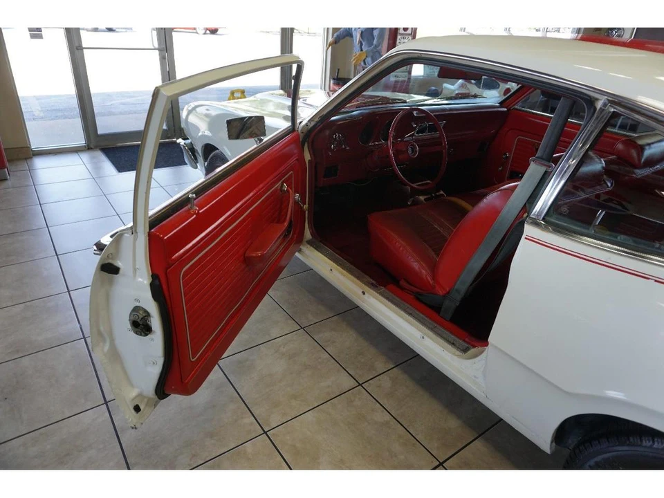 1977 Ford Maverick Sedan - Image 19 of 31