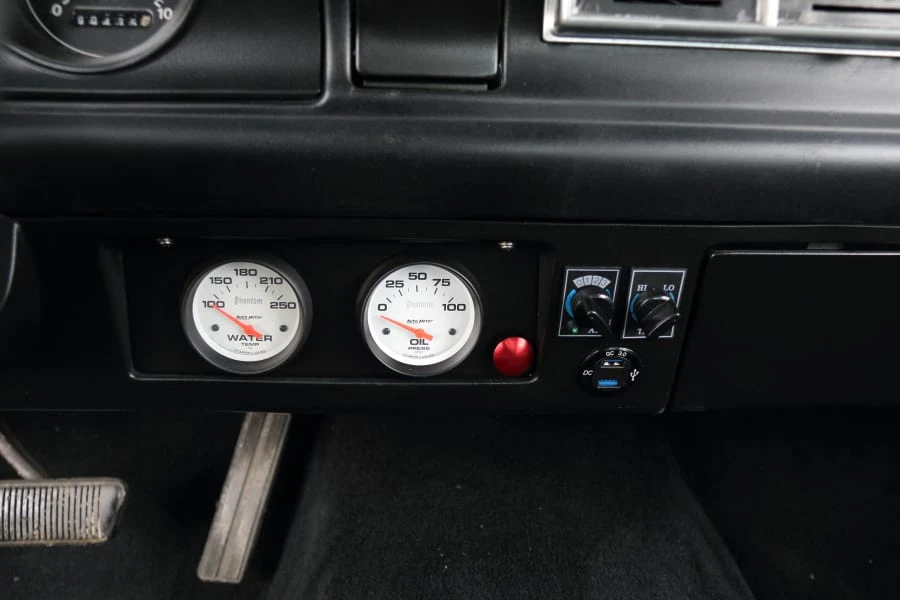 1977 Ford Maverick Sedan - Image 17 of 30
