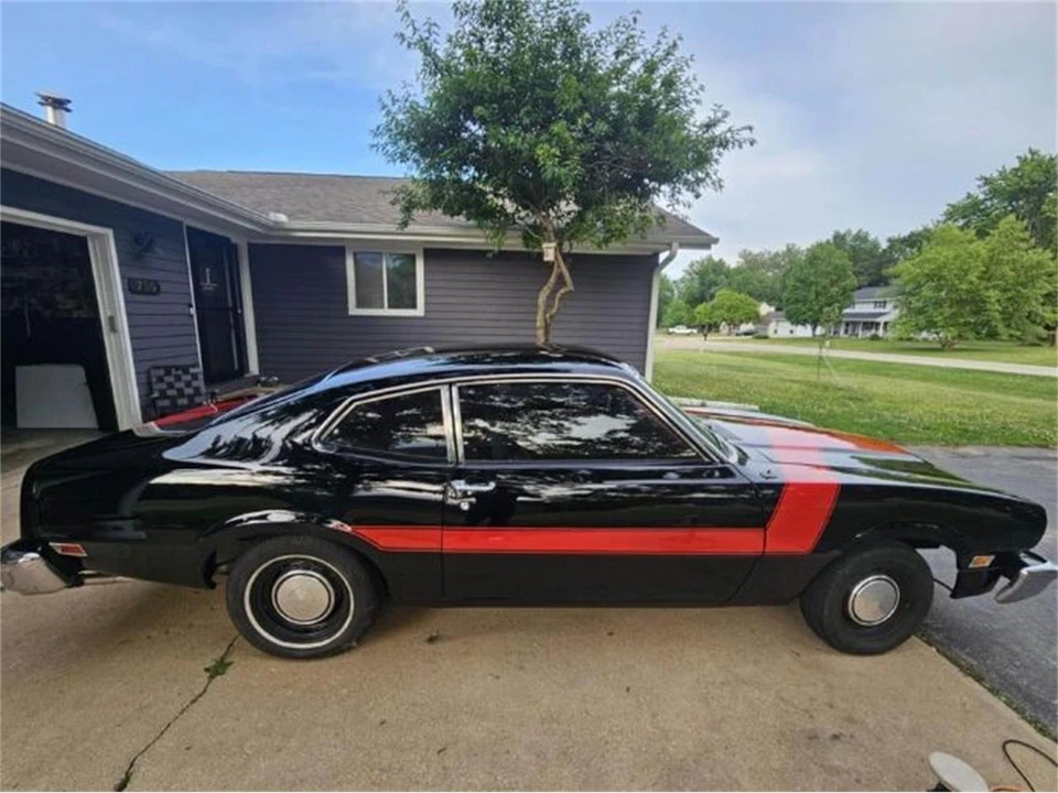 1977 Ford Maverick Sedan - Image 9 of 10