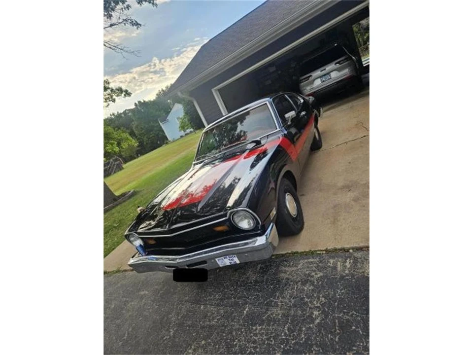 1977 Ford Maverick Sedan - Image 2 of 10
