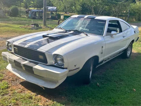 1977 Ford Mustang Coupe 2D