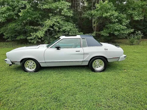1977 Ford Mustang Coupe 2D
