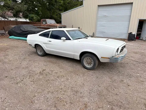 1977 Ford Mustang Coupe 2D
