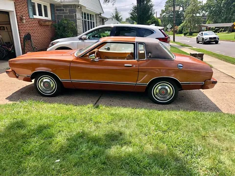 1977 Ford Mustang Ghia
