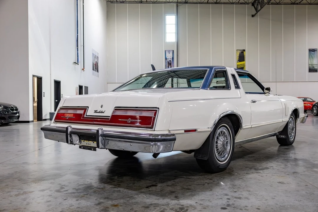 1977 Ford Thunderbird 7th Gen - Image 7 of 31