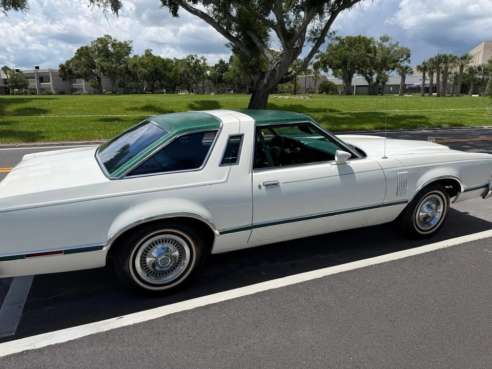 1977 Ford Thunderbird 7th Gen - Image 2 of 16