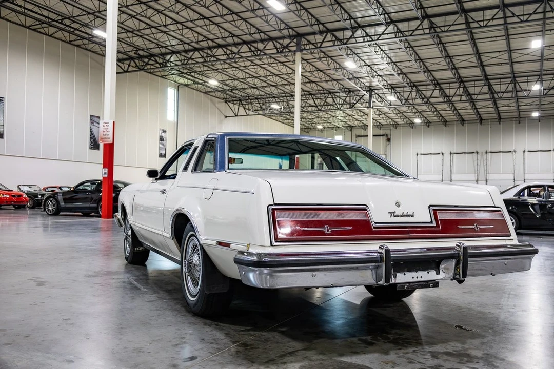 1977 Ford Thunderbird 7th Gen - Image 5 of 31