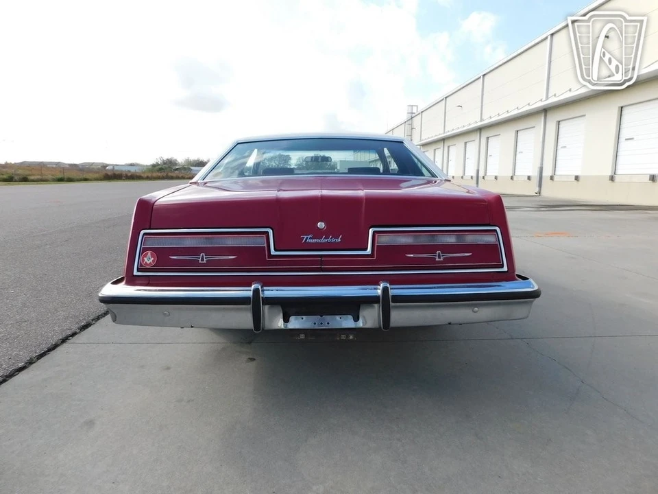 1977 Ford Thunderbird 7th Gen - Image 5 of 12