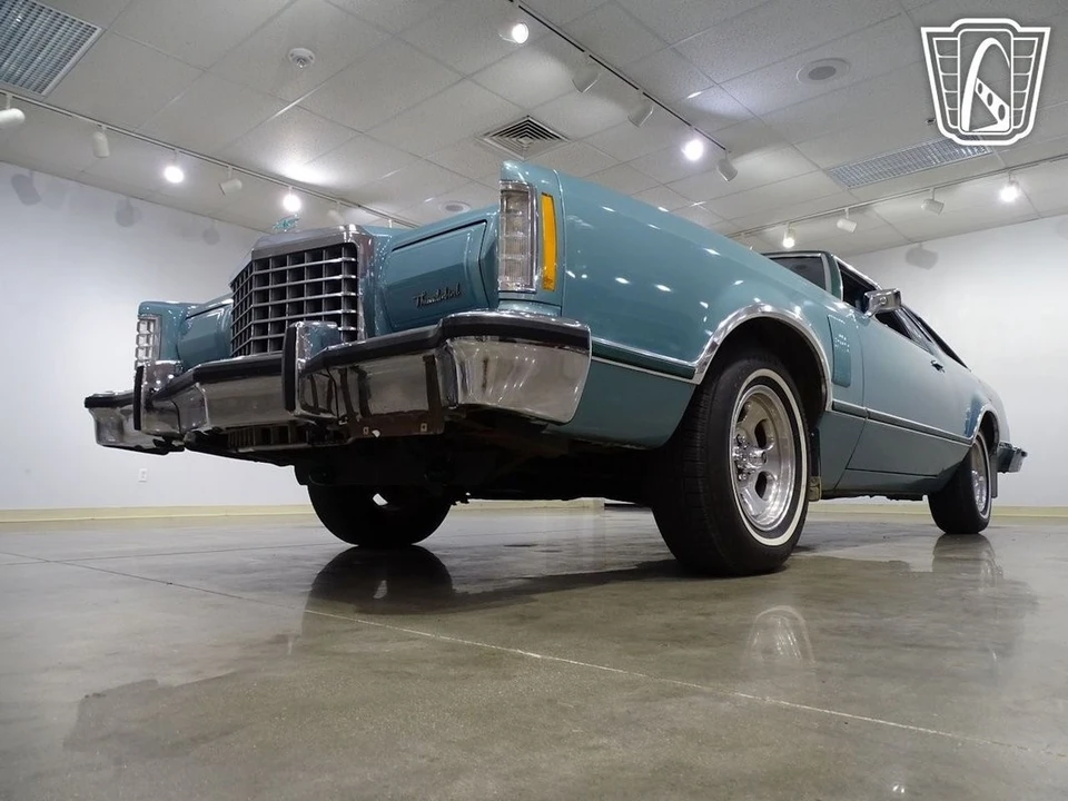 1977 Ford Thunderbird 7th Gen - Image 7 of 21