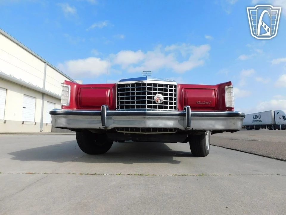 1977 Ford Thunderbird 7th Gen - Image 8 of 12