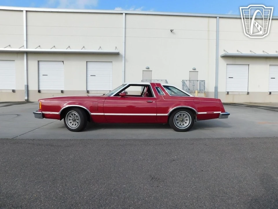 1977 Ford Thunderbird 7th Gen - Image 7 of 12