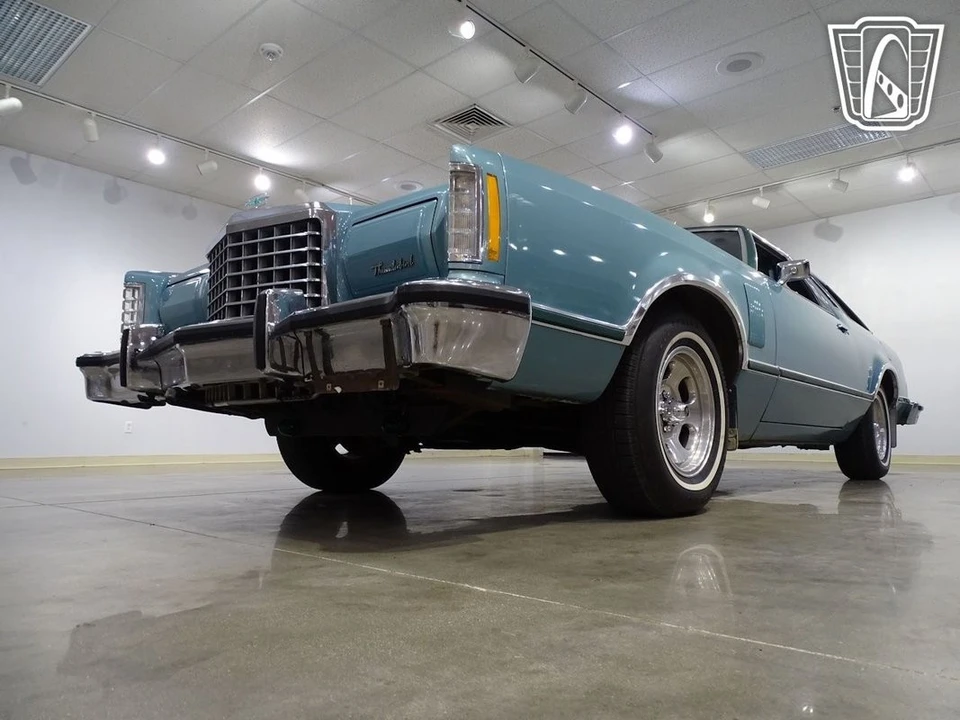 1977 Ford Thunderbird 7th Gen - Image 6 of 12