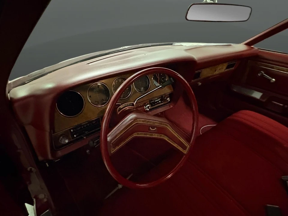 1977 Ford Thunderbird 7th Gen - Image 25 of 31