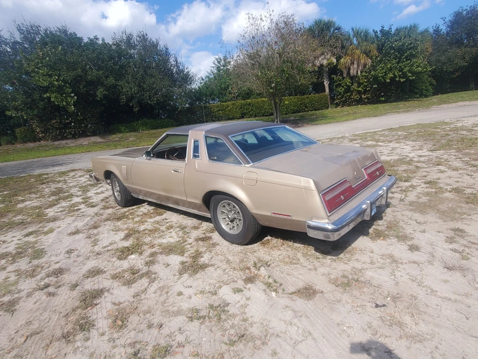 1977 Ford Thunderbird 6th Gen - Image 7 of 13
