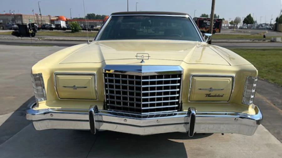 1977 Ford Thunderbird 7th Gen - Image 2 of 6