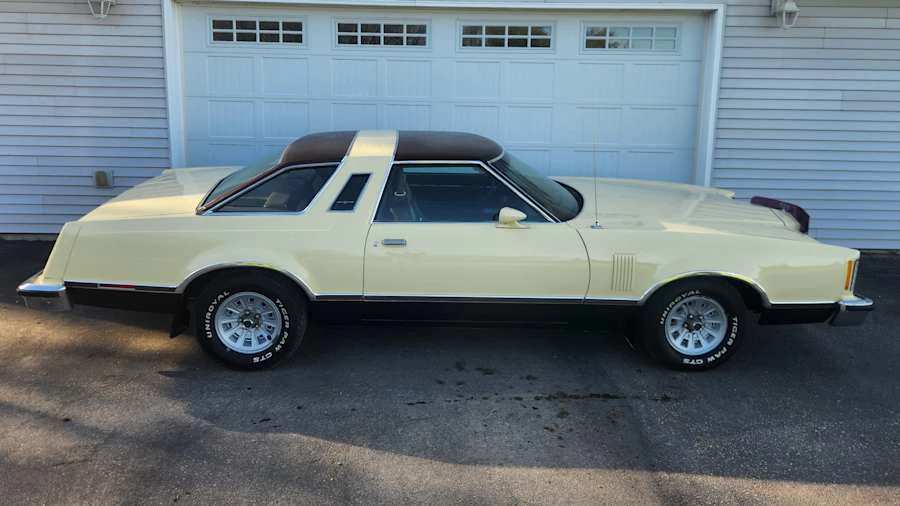 1977 Ford Thunderbird 7th Gen - Image 5 of 12