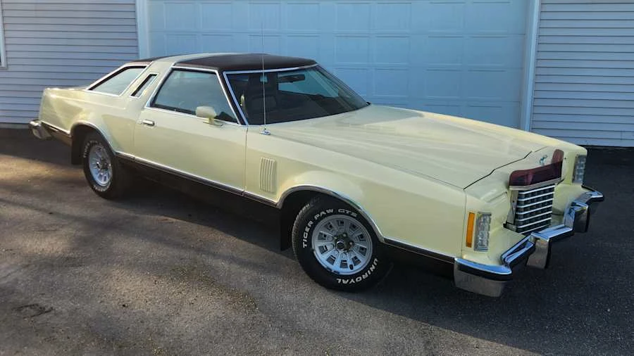 1977 Ford Thunderbird 7th Gen - Image 6 of 12