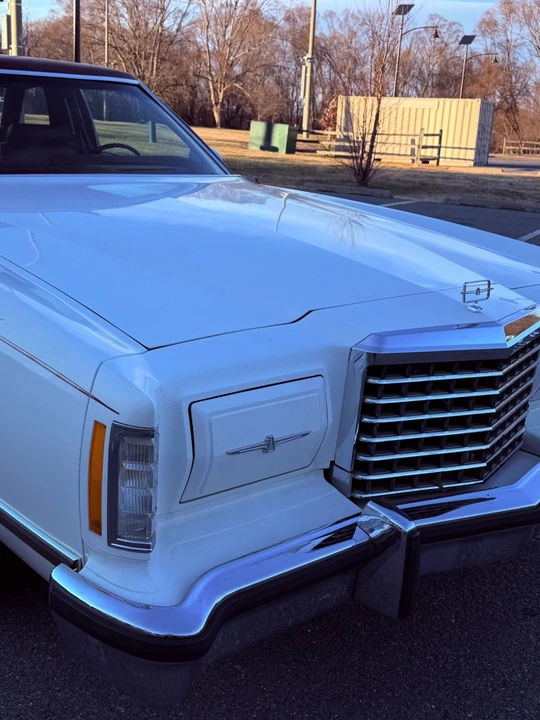 1977 Ford Thunderbird 7th Gen - Image 17 of 21