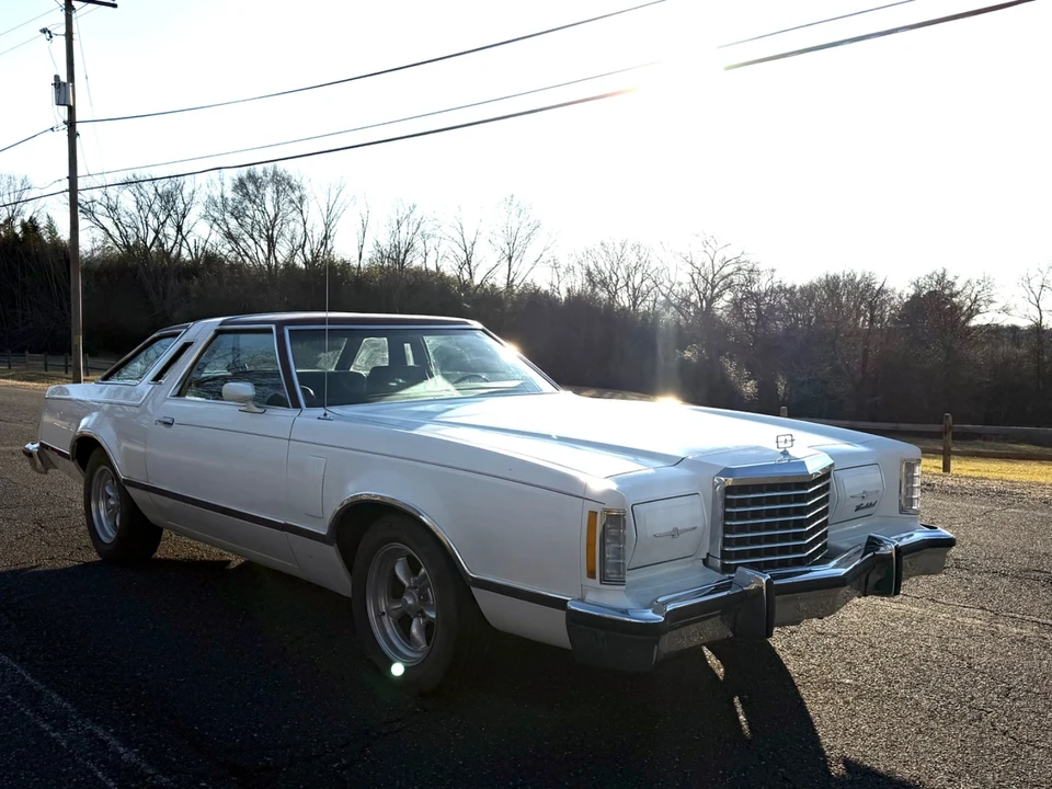 1977 Ford Thunderbird 7th Gen - Image 3 of 21