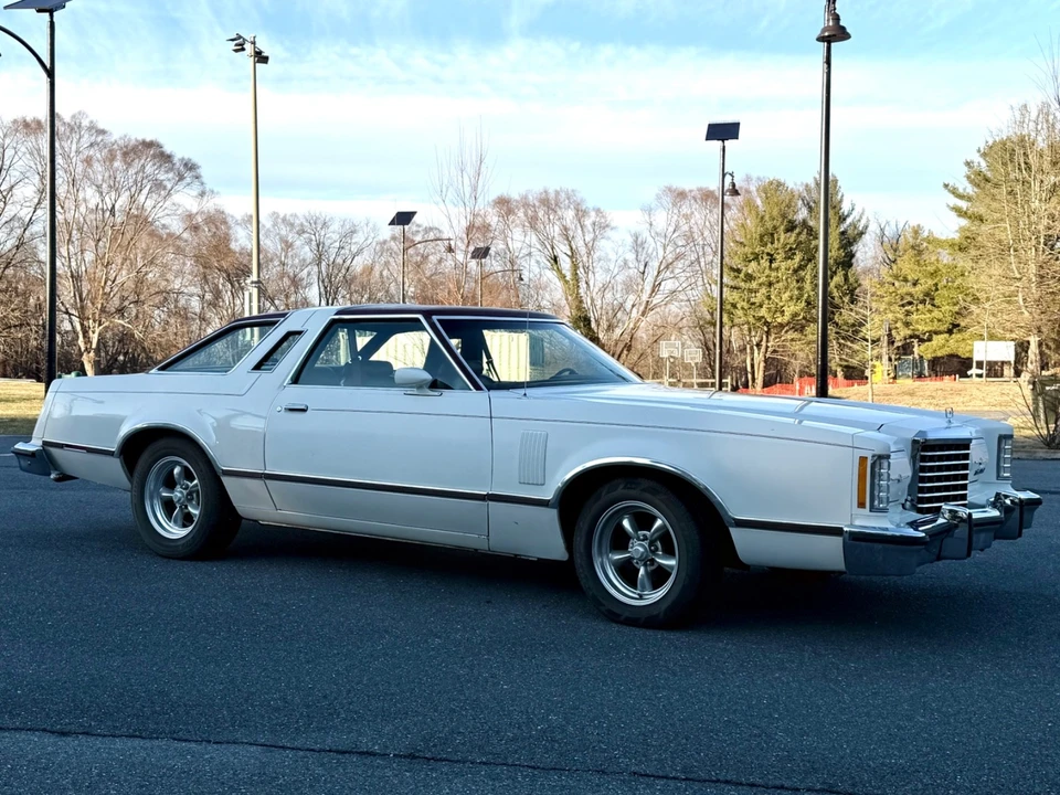 1977 Ford Thunderbird 7th Gen - Image 14 of 21