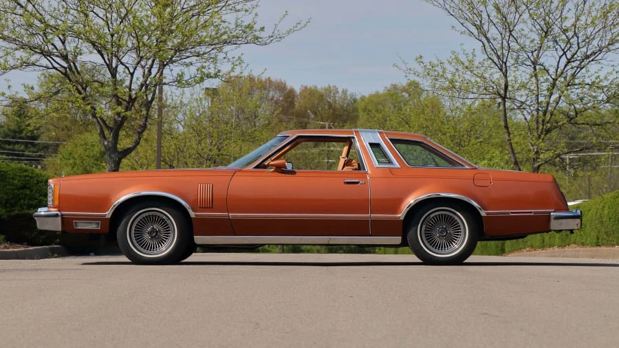 1977 Ford Thunderbird 7th Gen - Image 2 of 19