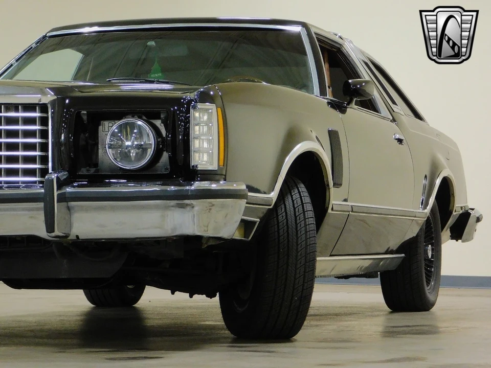 1977 Ford Thunderbird 6th Gen - Image 14 of 21