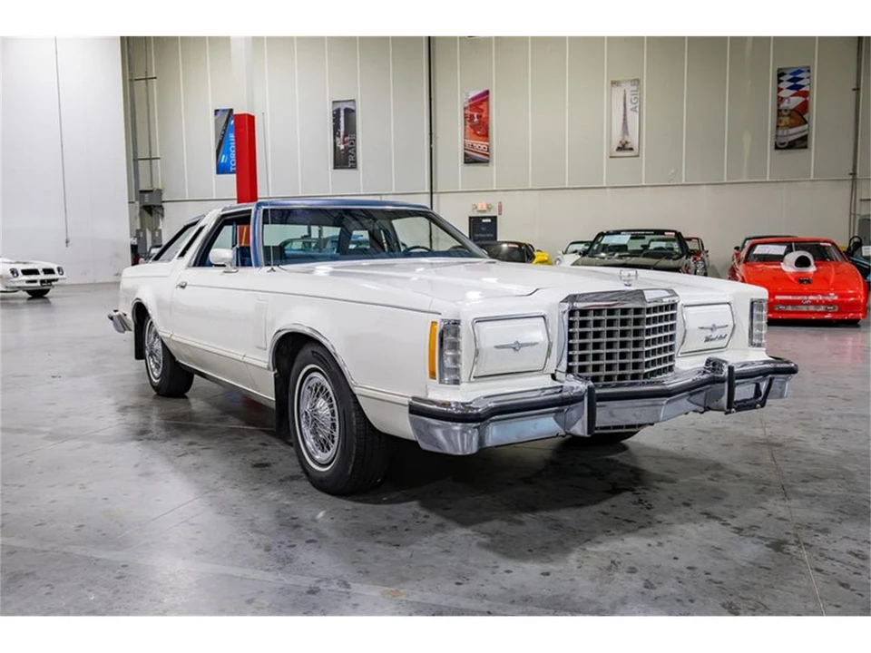 1977 Ford Thunderbird 7th Gen - Image 9 of 31