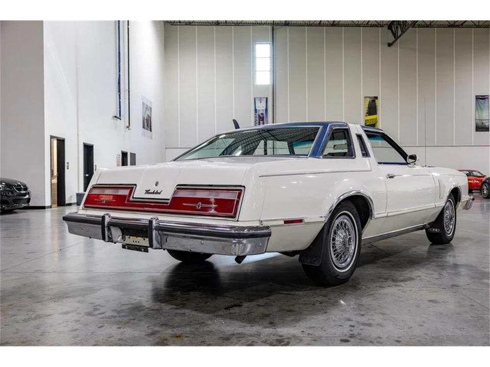 1977 Ford Thunderbird 7th Gen - Image 7 of 31