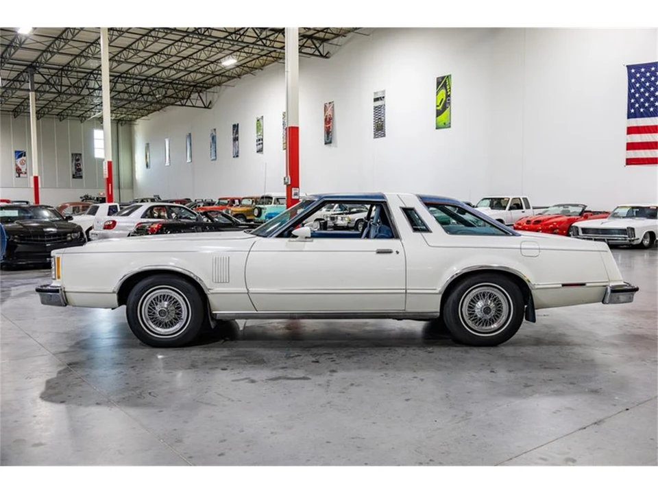1977 Ford Thunderbird 7th Gen - Image 4 of 31