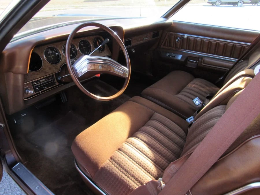 1977 Ford Thunderbird 7th Gen - Image 11 of 18