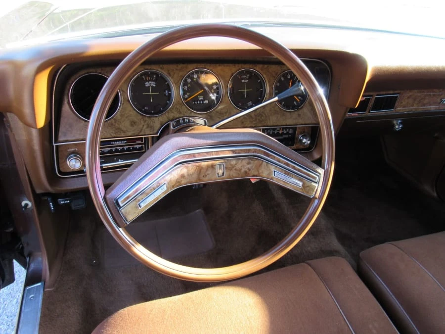 1977 Ford Thunderbird 7th Gen - Image 13 of 18