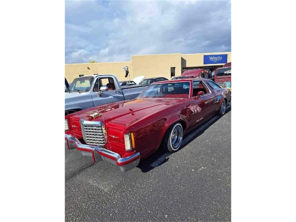 1977 Ford Thunderbird 7th Gen - Image 9 of 12
