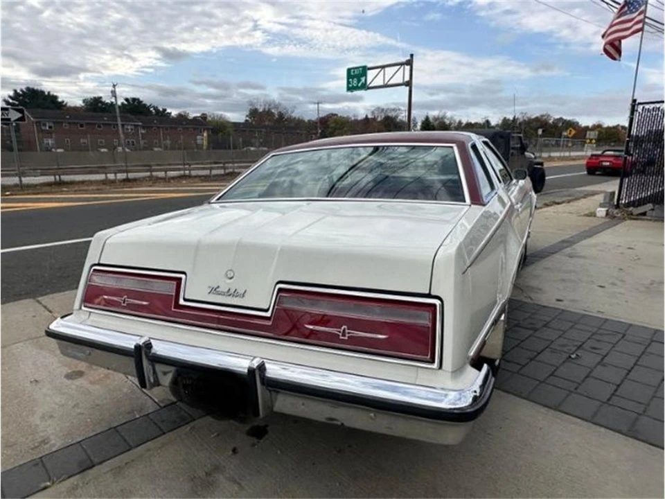 1977 Ford Thunderbird 7th Gen - Image 6 of 18