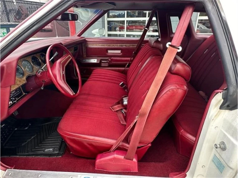 1977 Ford Thunderbird 7th Gen - Image 9 of 18
