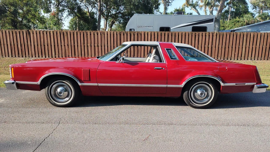 1977 Ford Thunderbird 7th Gen - Image 7 of 19