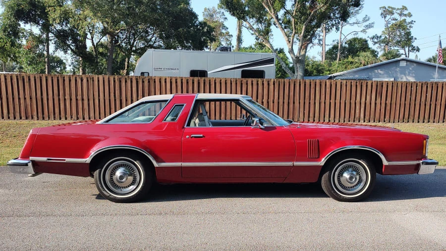 1977 Ford Thunderbird 7th Gen - Image 2 of 19