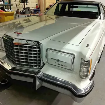 1977 Ford Thunderbird
