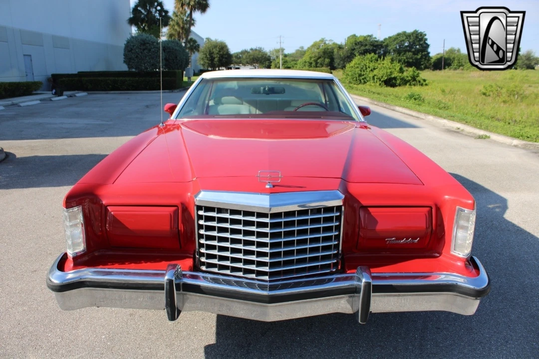 1977 Ford Thunderbird 7th Gen - Image 4 of 12