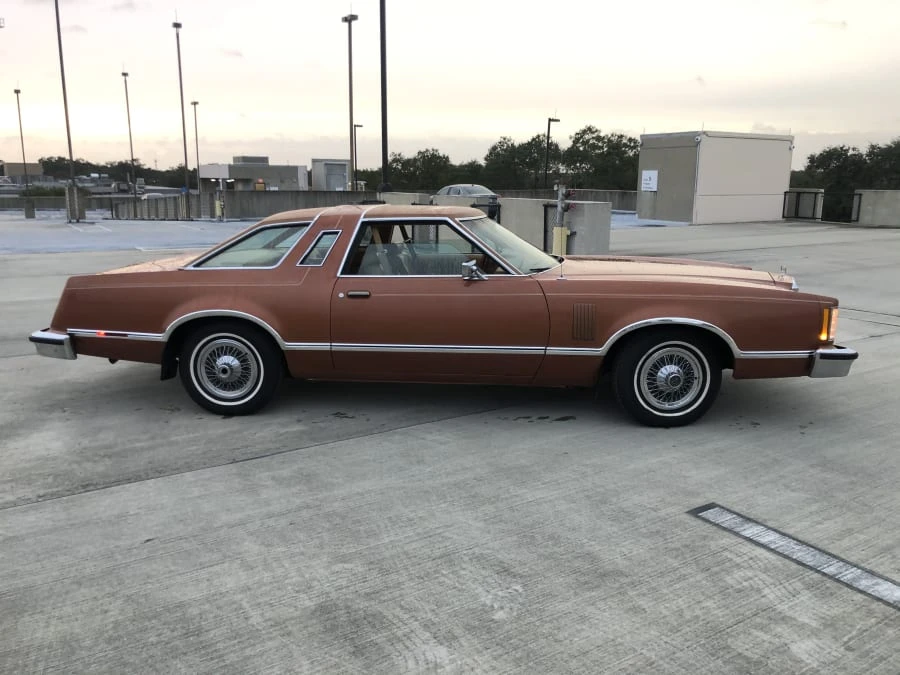 1977 Ford Thunderbird 7th Gen - Image 2 of 10