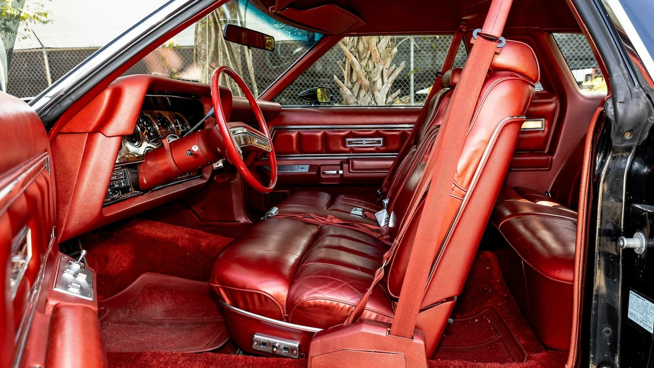 1977 Ford Thunderbird 7th Gen - Image 3 of 31