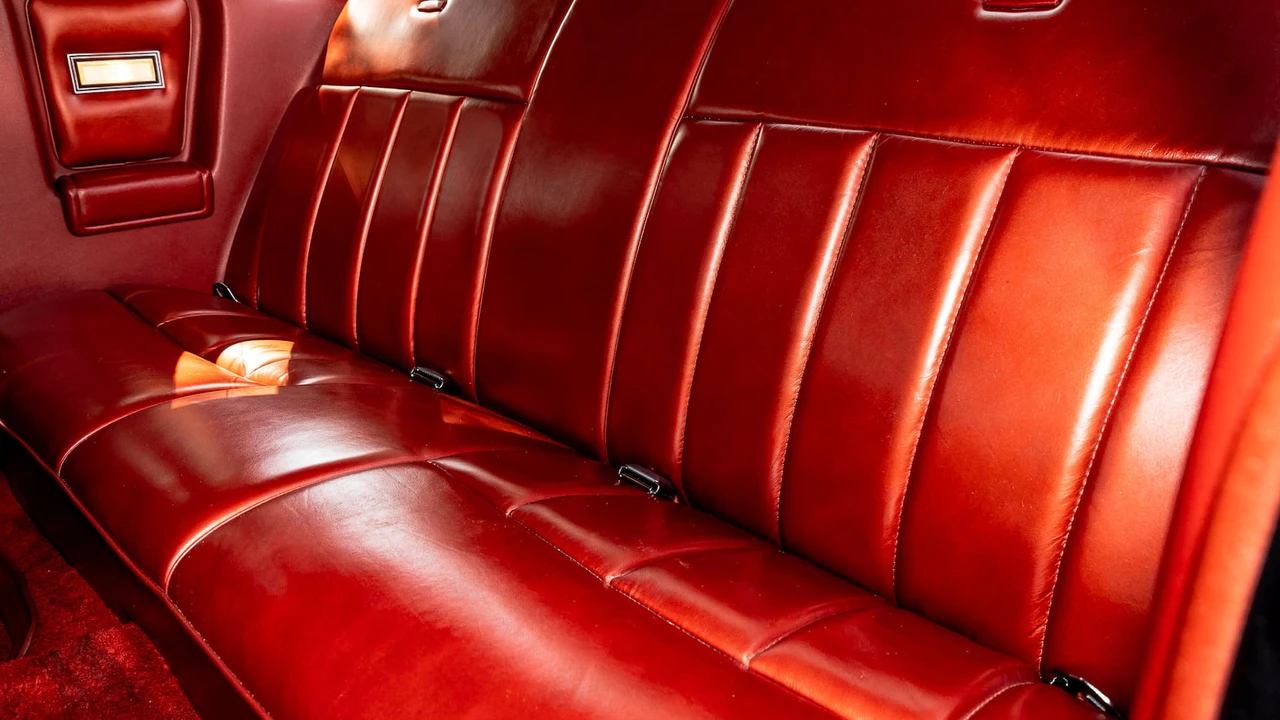 1977 Ford Thunderbird 7th Gen - Image 9 of 31