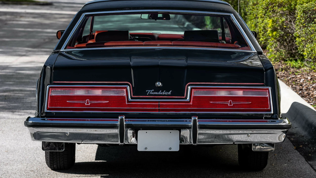 1977 Ford Thunderbird 7th Gen - Image 16 of 31