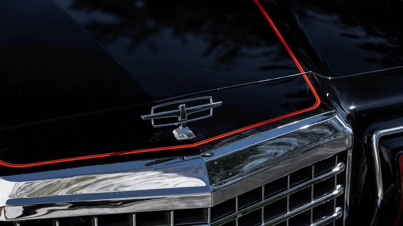 1977 Ford Thunderbird 7th Gen - Image 27 of 31