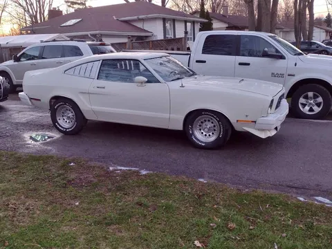 1977 Ford Mustang