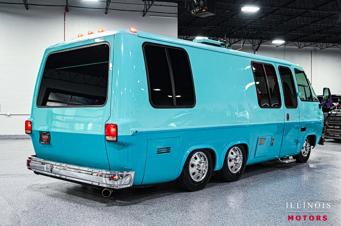 1977 GMC Motorhome - Image 6 of 31