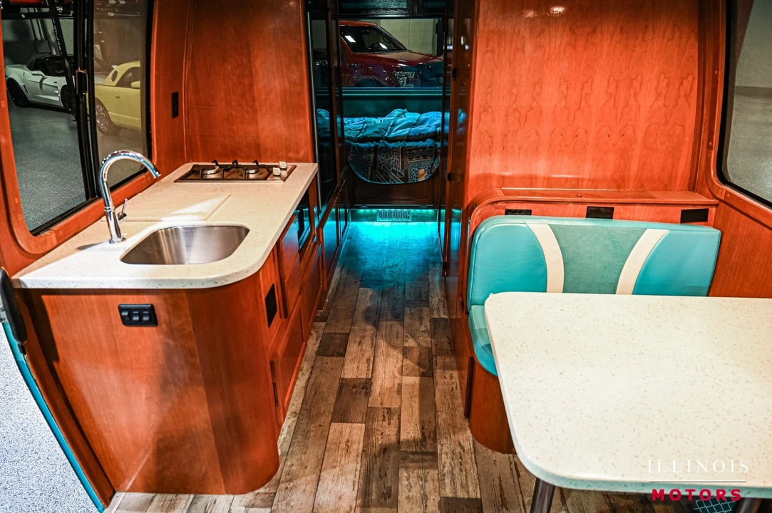 1977 GMC Motorhome - Image 29 of 31