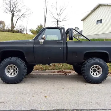 1977 GMC Sierra Classic Short Bed