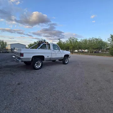 1977 GMC Sierra Pickup