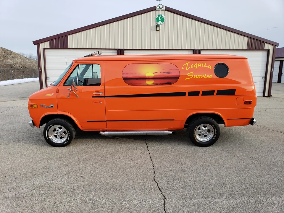 1977 GMC G-series Van - Image 19 of 31